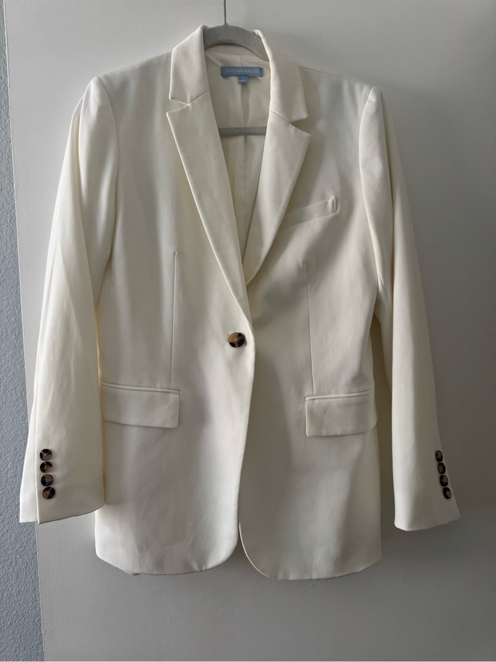 Antonio Melani White Single-Button Tailored Blazer